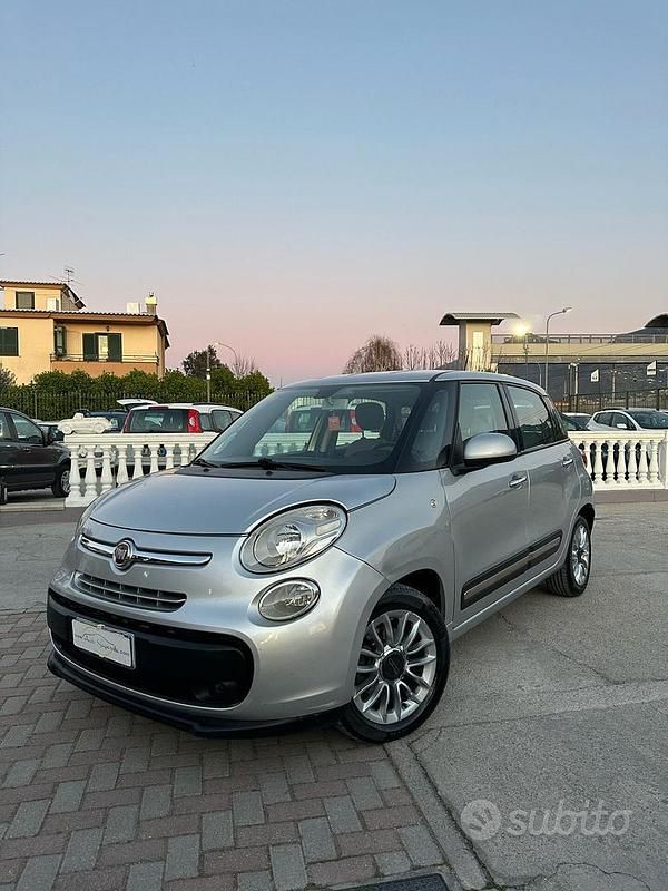 Grigio Usata 2016 Fiat 500L Pop Star Monovolume | 6799 € (Buon prezzo) - Immagine 1/4