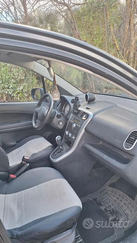 Usata Opel Agila 2008 Nero Utilitaria