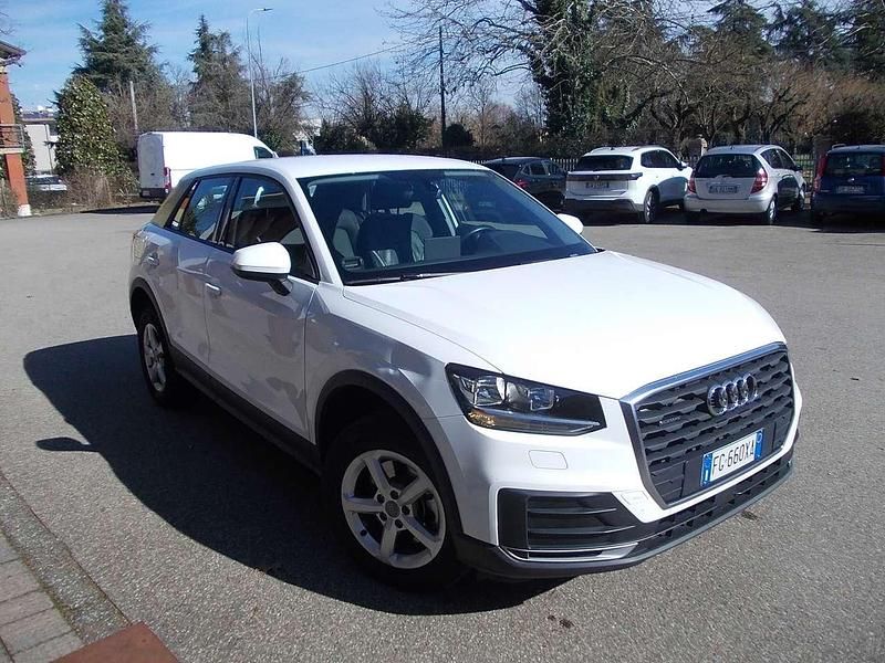 Usata Audi Q2 Business 150 CV (110 kW) 2017 Bianco SUV