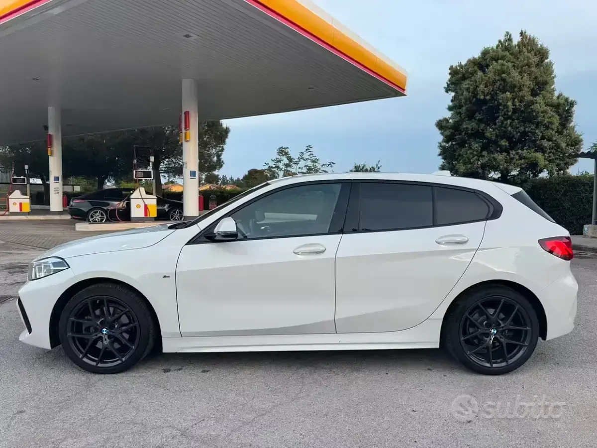 Usata BMW 118 M Sport 136 CV (100 kW) 2024 Bianco Utilitaria