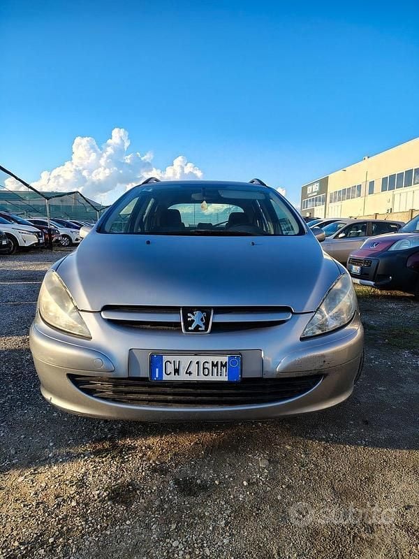 Usata Peugeot 307 90 CV (66 kW) 2005 Grigio Station wagon