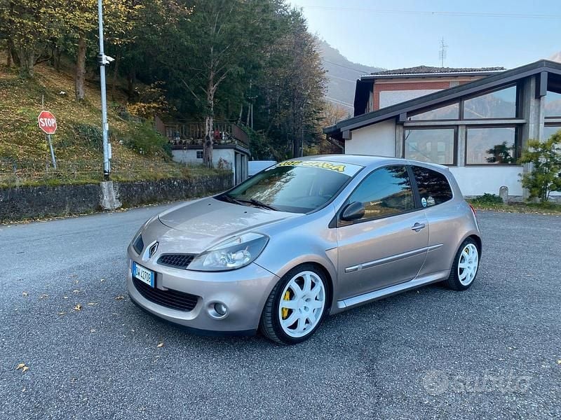 Usata Renault Clio R.S. R.S. 200 CV (147 kW) 2009 Grigio Utilitaria