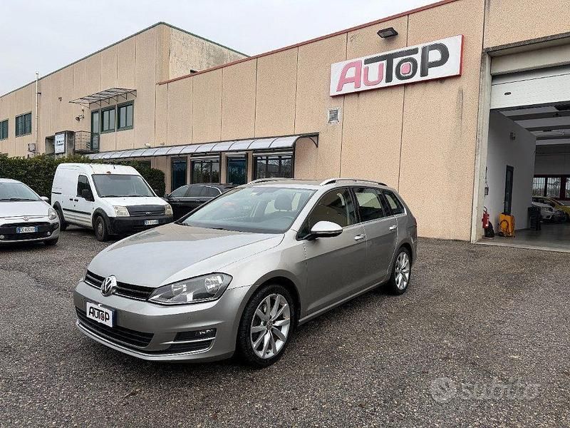 Usata VW Golf VII Highline 110 CV (80 kW) 2016 Grigio Station wagon
