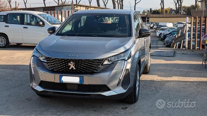 Usata Peugeot 3008 Active 131 CV (96 kW) 2023 Grigio SUV