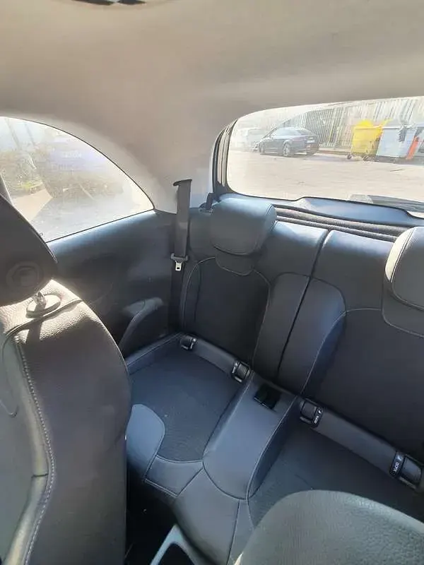 Usata Opel Adam 75 CV (55 kW) 2012 Nero Utilitaria