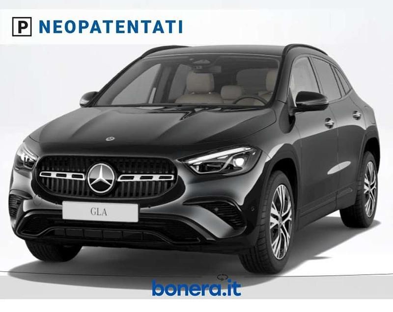 Nero cosmo Nuova 2026 Mercedes GLA180 Advanced Plus SUV | 42.200 € (Ottimo prezzo) - Immagine 1/4