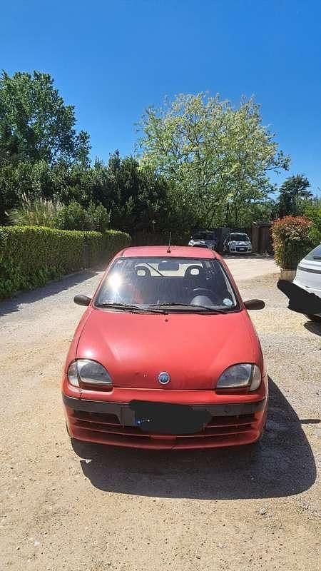 Usata Fiat 600 54 CV (39 kW) 2011 Utilitaria