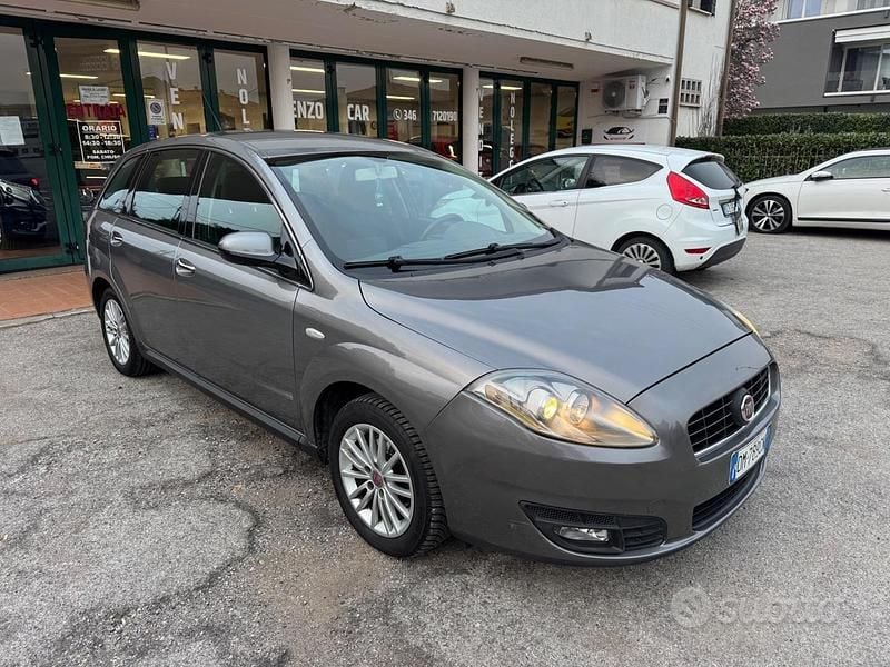 Usata Fiat Croma Emotion 119 CV (87 kW) 2008 Beige Station wagon