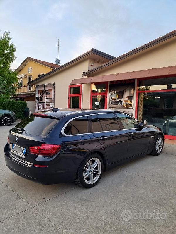 Blu Usata 2013 BMW 530 Luxury Line Station wagon | 14.000 € (Buon prezzo) - Immagine 1/4