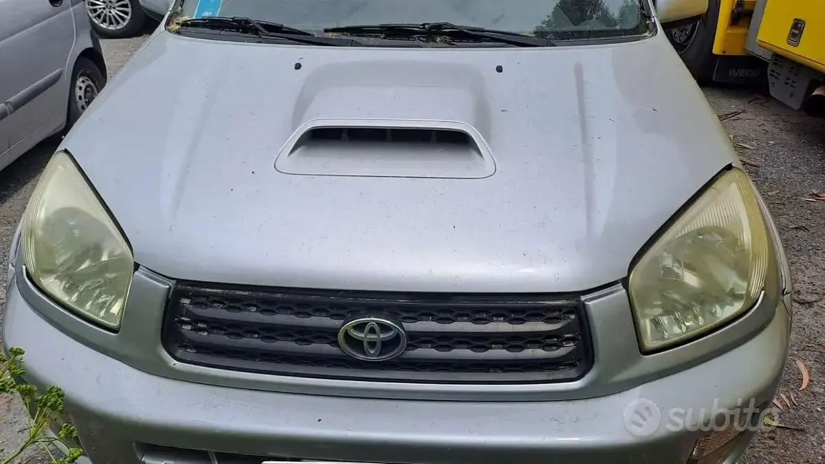Second-hand Toyota RAV4 116 CP (85 kW) 2003 Gri SUV