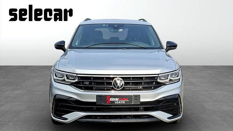 Usata VW Tiguan R-line 150 CV (110 kW) 2021 Argento SUV