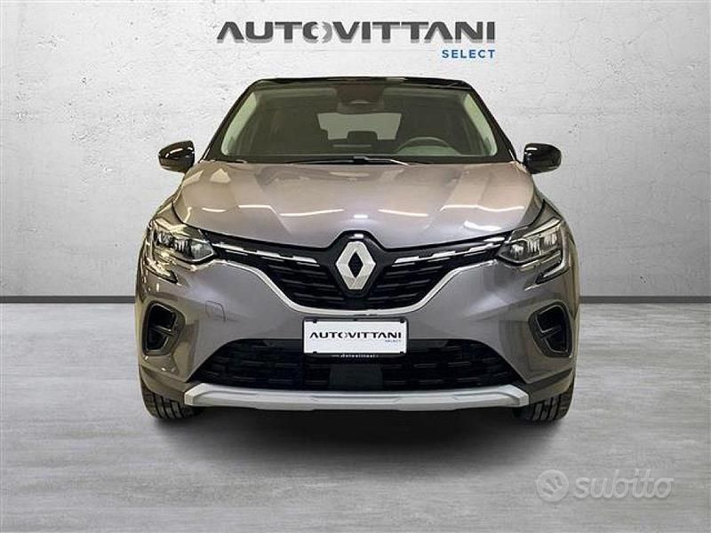 Usata Renault Captur Techno 145 CV (106 kW) 2022 Grigio SUV