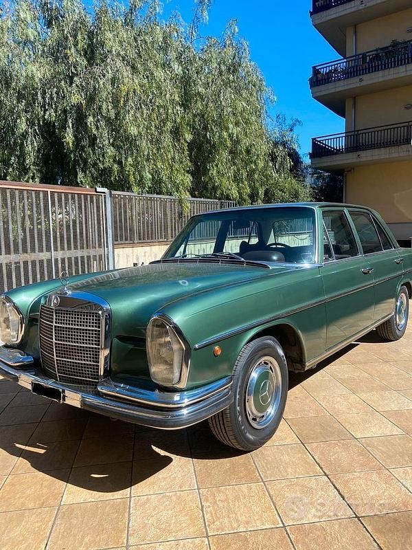 Usata Mercedes 280 SE 1970 Verde Berlina