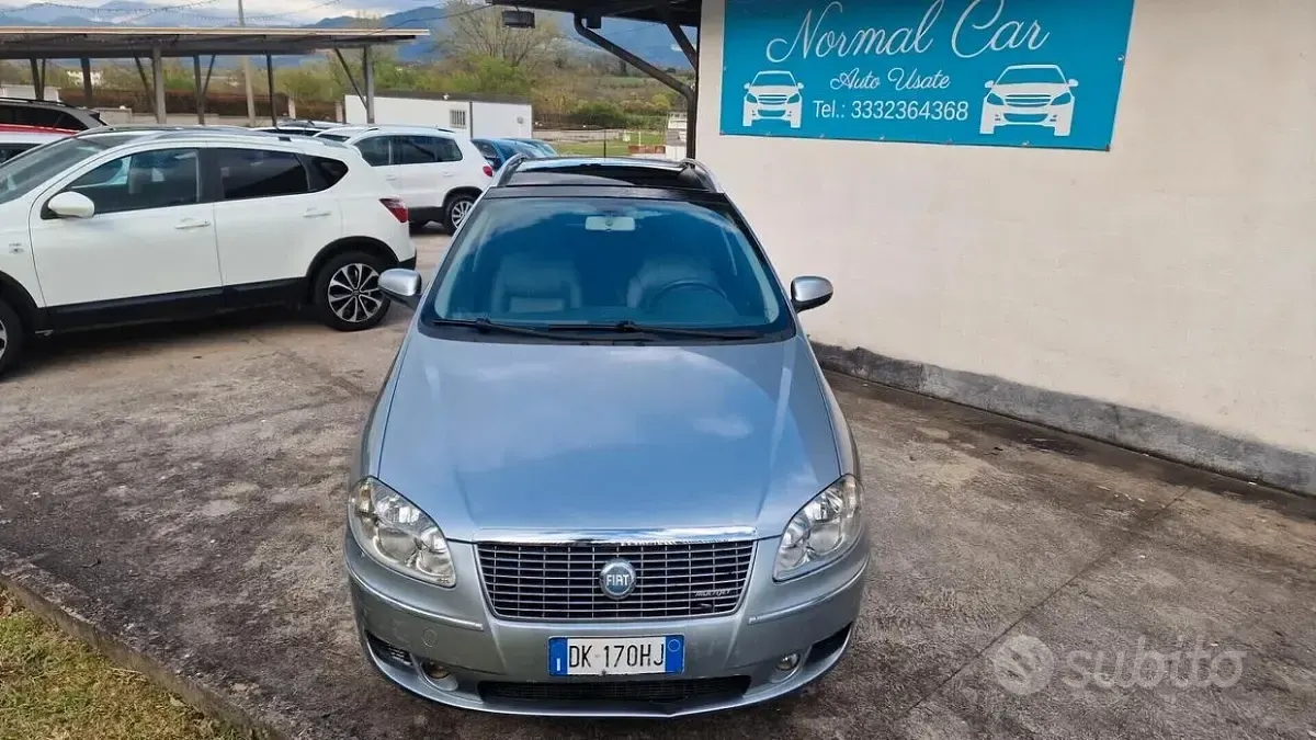 Usado Fiat Croma 150 HP (110 kW) 2007 Cinzento Carrinha