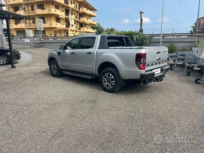 Usata Ford Ranger 213 CV (156 kW) 2021 Grigio Pick-up