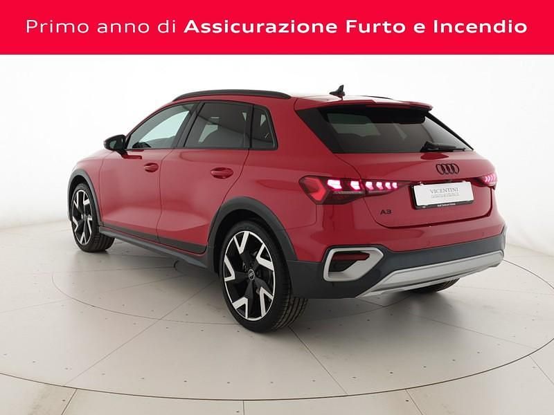 Nuova Audi A3 Ambiente 150 CV (110 kW) 2026 Rosso progressivo metallizzato Berlina