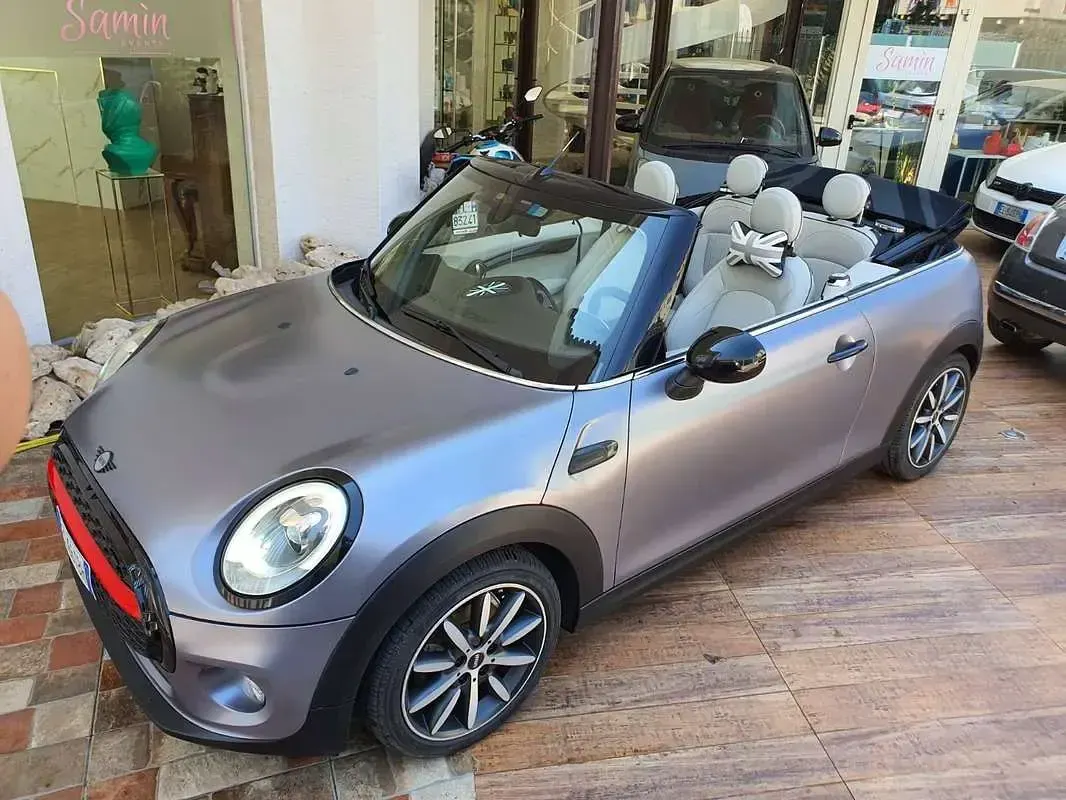 Usata Mini Cooper D Cabriolet Hype 116 CV (85 kW) 2016 Grigio Cabrio