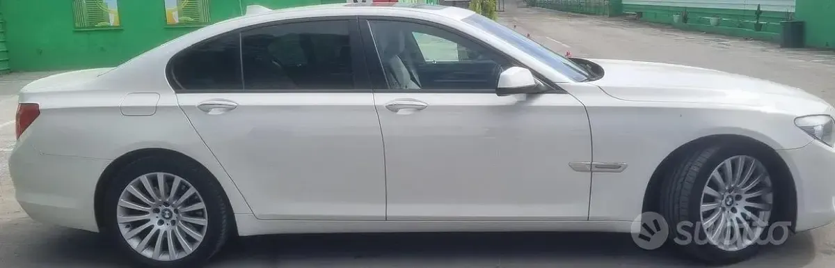 Usata BMW 730 245 CV (180 kW) 2009 Bianco Berlina