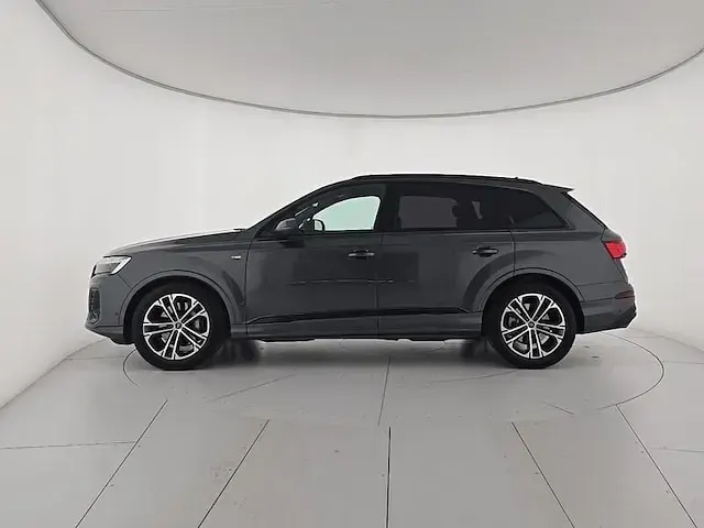 Usata Audi Q7 S-Line 231 CV (169 kW) 2025 Grigio SUV