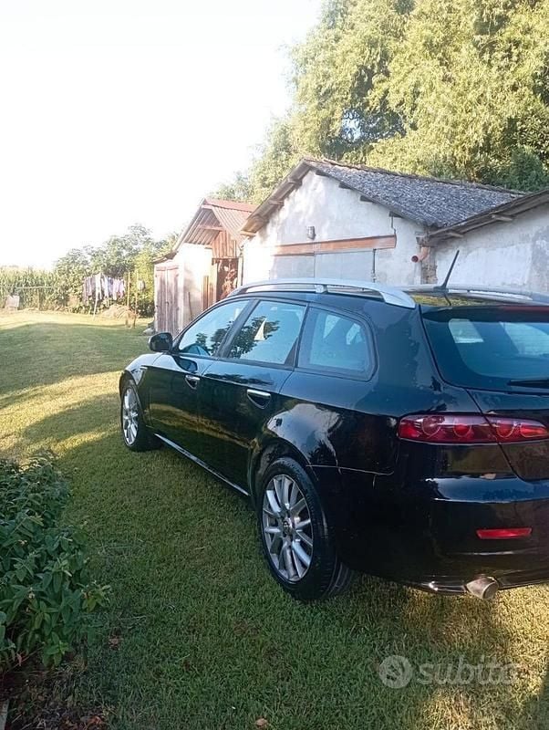 Usata Alfa Romeo 159 170 CV (125 kW) 2011 Nero Berlina