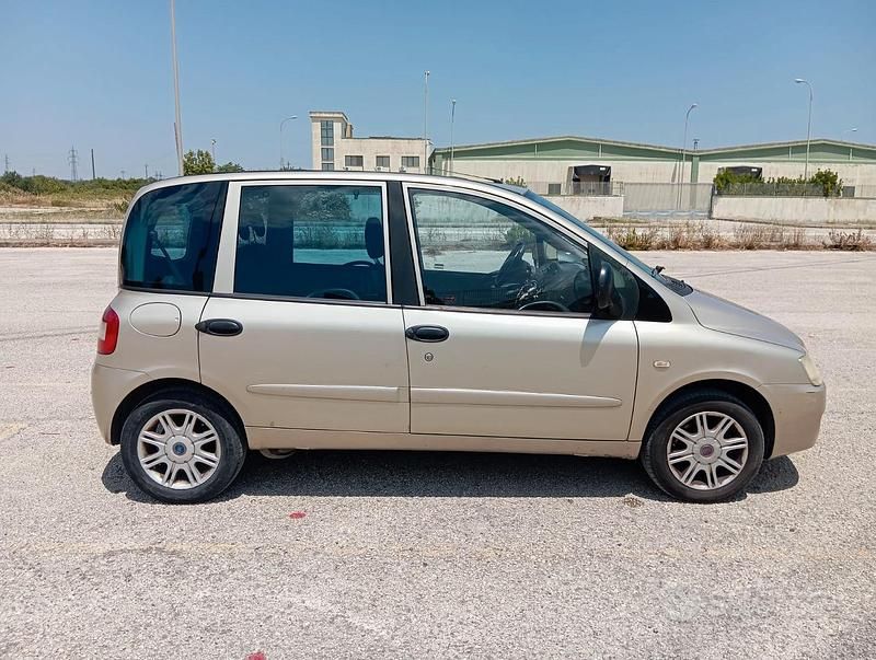 Usata Fiat Multipla 103 CV (75 kW) 2009 Monovolume