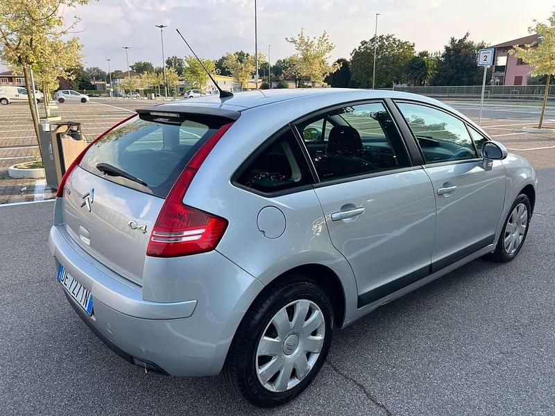 Usata Citroën C4 109 CV (80 kW) 2007 Grigio Berlina