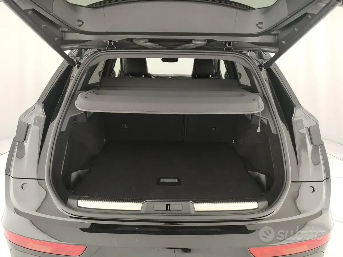 Usata DS Automobiles DS7 Crossback Performance Line Plus 200 CV (147 kW) 2021 Nero SUV
