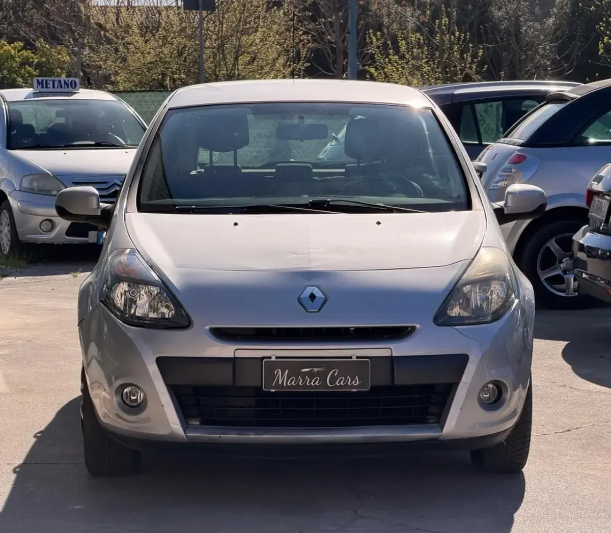 Usata Renault Clio II 75 CV (55 kW) 2011 Argento Berlina