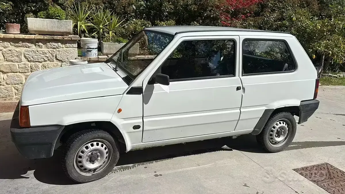 Usata Fiat Panda Young 39 CV (28 kW) 1999 Bianco Berlina