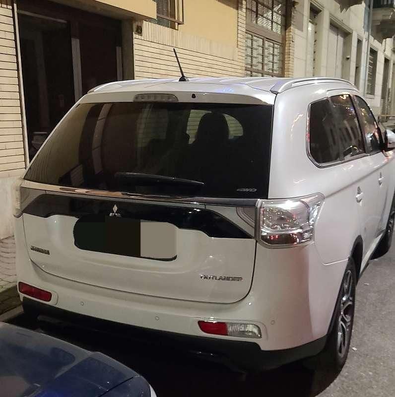 Usata Mitsubishi Outlander Instyle 150 CV (110 kW) 2014 SUV