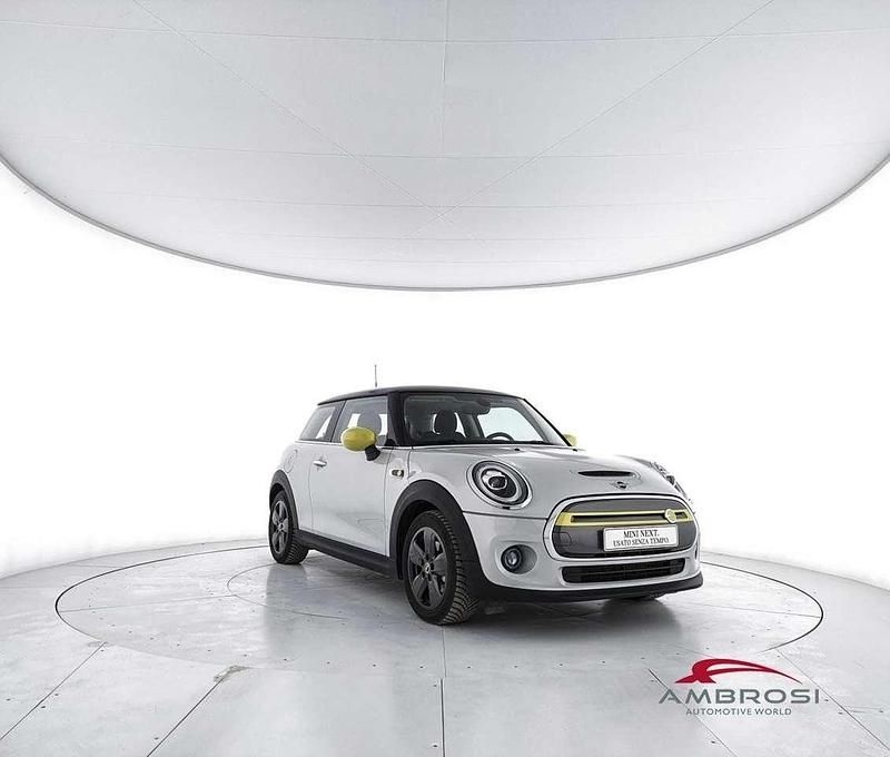 Usata Mini Cooper SE 75 kW (102 CV) 2021 Argento Utilitaria