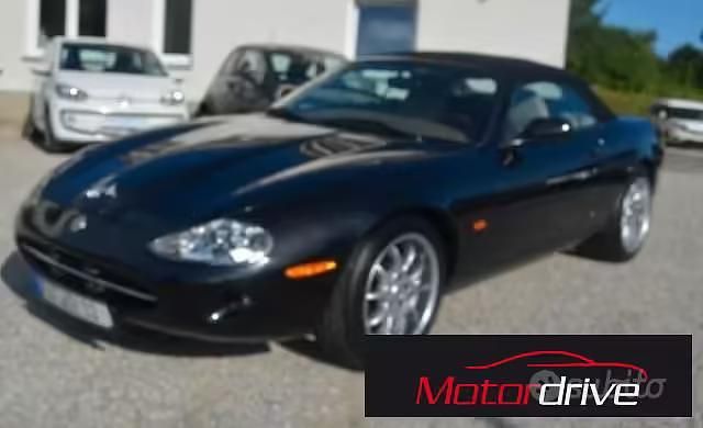 Usata Jaguar XK8 284 CV (208 kW) 1999 Nero Cabrio