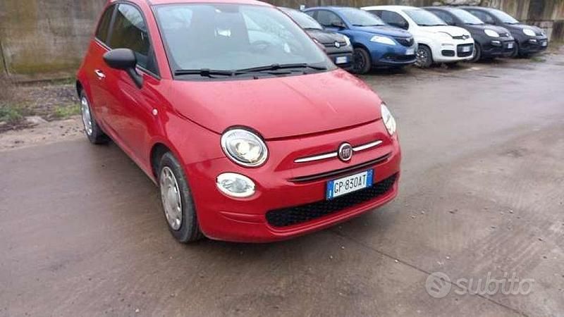 Usata Fiat 500 70 CV (51 kW) 2023 Rosso passion Utilitaria