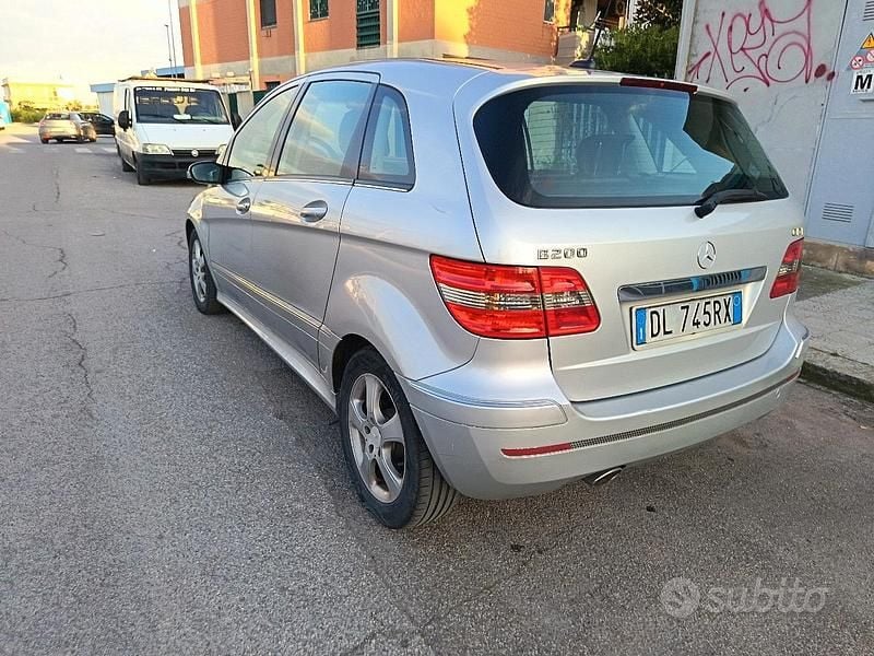 Usata Mercedes B200 140 CV (102 kW) 2008 Monovolume