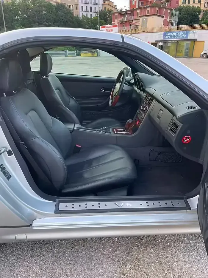 Usata Mercedes SLK320 218 CV (160 kW) 2000 Grigio Cabrio