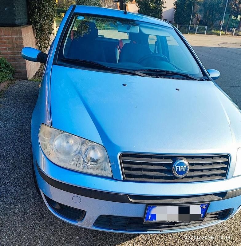 Blu Usata 2006 Fiat Punto Tre volumi | 4000 € - Immagine 1/4