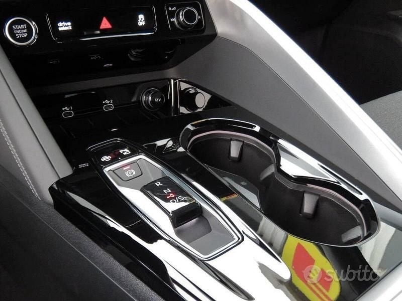 Nuova Audi Q5 S-Line 204 CV (150 kW) 2025 Nero SUV