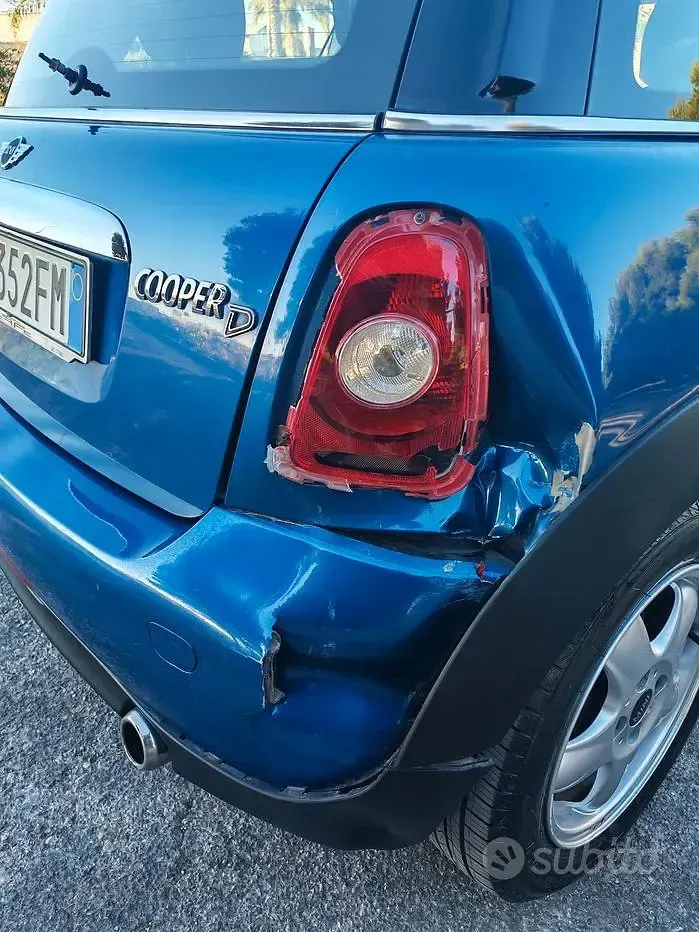 Usata Mini Cooper D 109 CV (80 kW) 2008 Bluazzurro Utilitaria