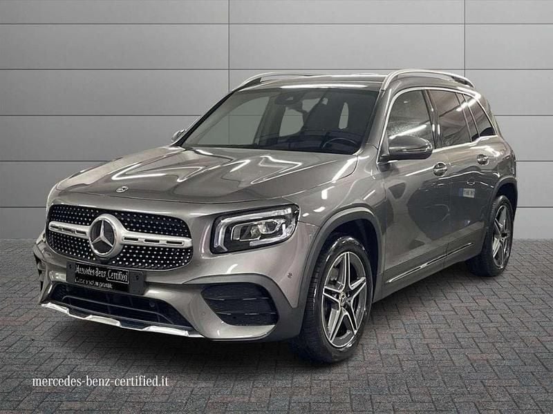Usata Mercedes GLB200 Premium 150 CV (110 kW) 2023 Grigio montagna SUV