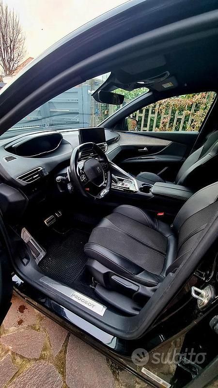 Usata Peugeot 3008 GTi 130 CV (95 kW) 2022 Nero SUV