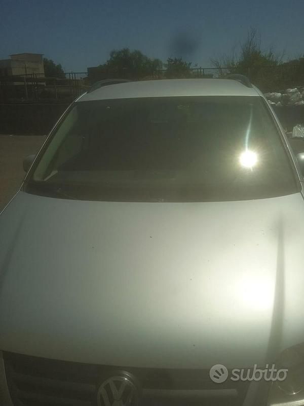 Usata VW Touran 101 CV (74 kW) 2003 Grigio Monovolume