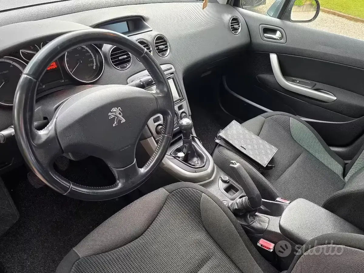 Usata Peugeot 308 92 CV (67 kW) 2012 Grigio Berlina
