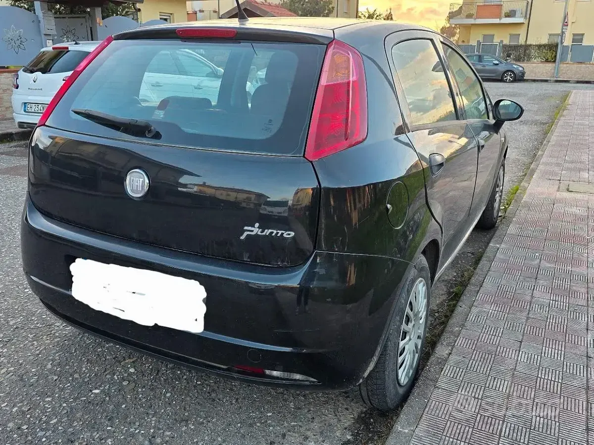 Usata Fiat Grande Punto 2011 Nero Utilitaria