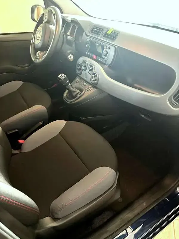 Usata Fiat Panda Easy 69 CV (50 kW) 2019 Blu/azzurro Utilitaria