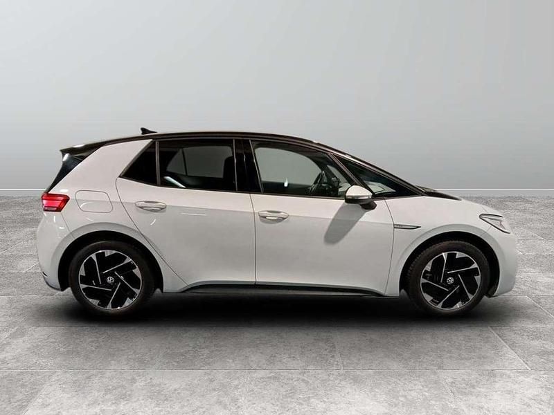 Usata VW ID.3 Pro Performance 150 kW (204 CV) 2022 Glacier white metallizzato nero Utilitaria