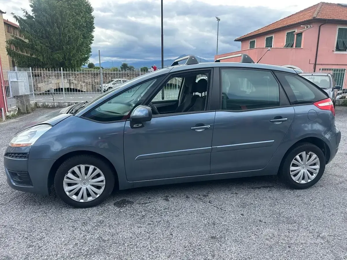 Usata Citroën C4 Exclusive 109 CV (80 kW) 2008 Blu Berlina