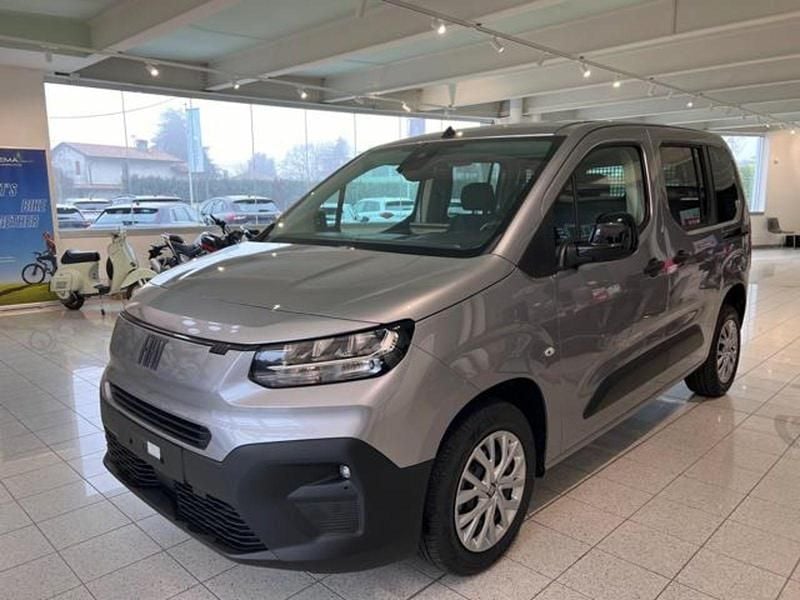Nuova Fiat Doblò 101 CV (74 kW) 2026 Grigio metallizzato Monovolume