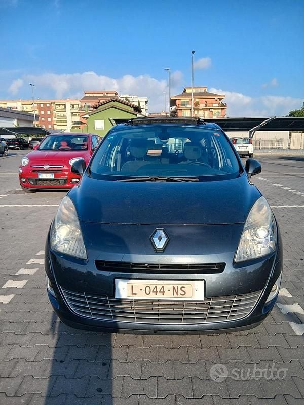 Usata Renault Grand Scénic 2010 Grigio Monovolume