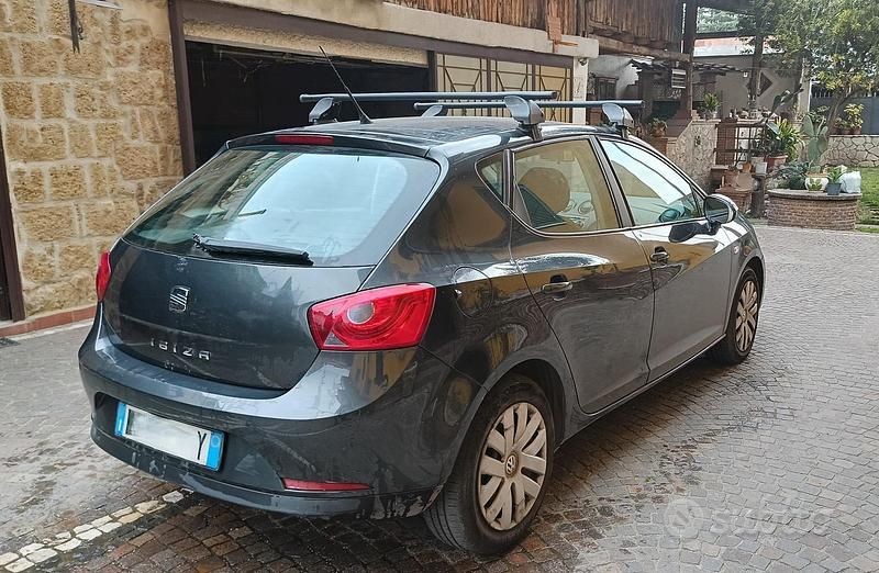 Usata Seat Ibiza 90 CV (66 kW) 2010 Grigio Utilitaria