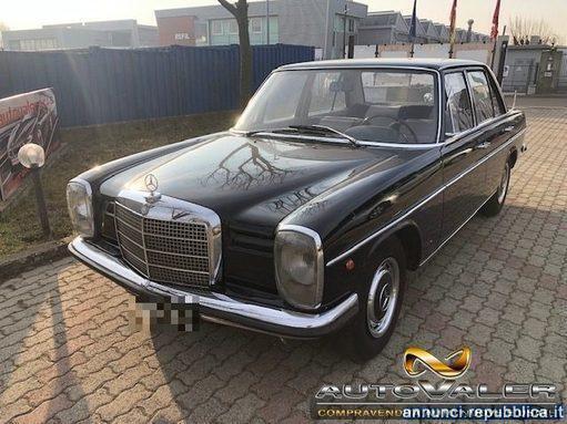 Usato 1969 Mercedes 230 2.3 Benzin (8.900 €)